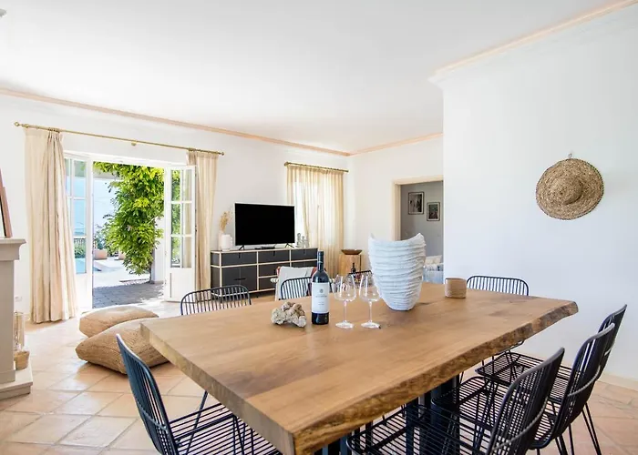 Charmante Authentique