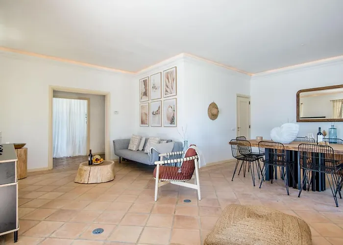 Charmante Authentique